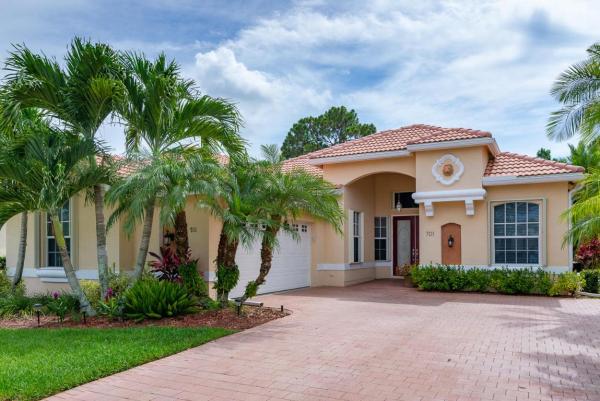 Lake Charles, 701 SW Lake Charles Cir, Port St. Lucie, Florida 34986, image 1