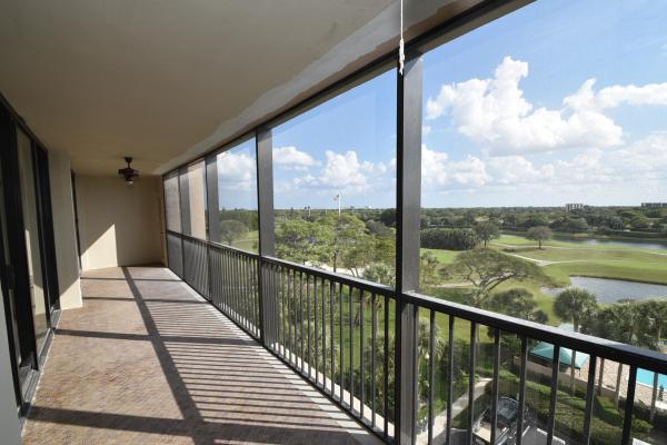 Laurel Oaks At Boca West Country Club, 20110 Boca West Dr #246, Boca Raton, Florida 33434, image 2