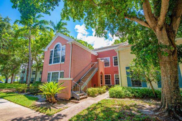Bahia At Delray, 1165 Crystal Way #B, Delray Beach, Florida 33444, image 2