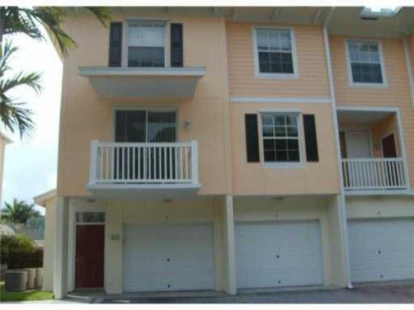 Somerset At Abacoa, 245 Murcia Dr #212, Jupiter, Florida 33458, image 1