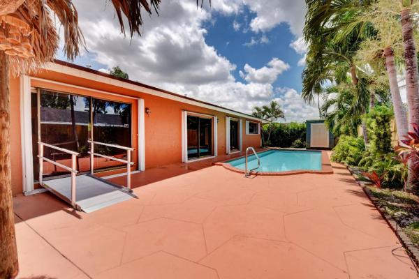 Woodfield, 10502 SW 144th Ct, The Hammocks, Florida 33186, image 1