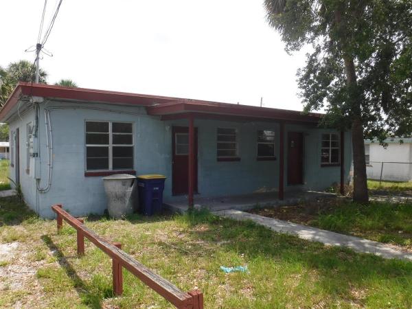 1006 Avenue B Ave, Fort Pierce, Florida 34950, image 1