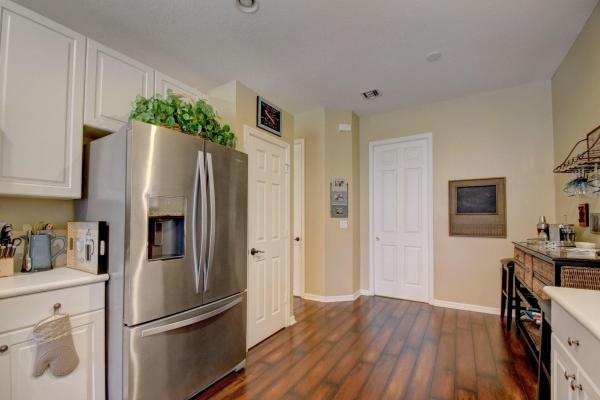 Carriage Pointe Townhomes, 109 Nottingham Pl, Boynton Beach, Florida 33426, image 1