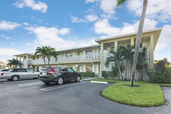 The Pines Of Delray, 2460 Juniper Dr #201, Delray Beach, Florida 33445, image 1