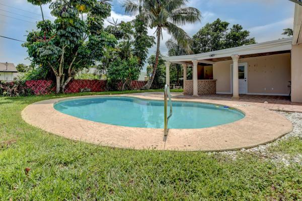 Hypoluxo Village, 3464 Palomino Dr, Lake Worth, Florida 33462, image 1