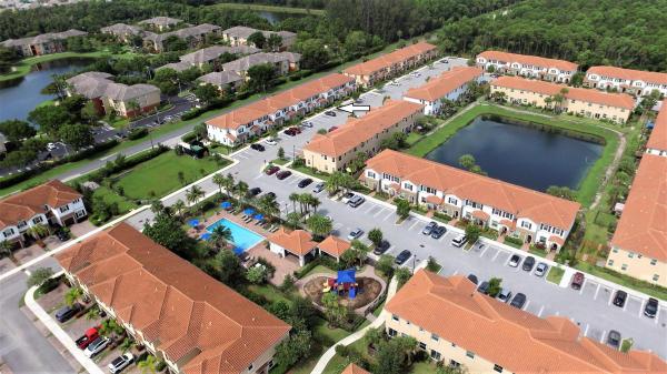 Charleston Commons, 5258 Ashley River Rd, West Palm Beach, Florida 33417, image 1
