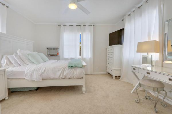 Kelsey City, 359 Greenbriar Dr, Lake Park, Florida 33403, image 1