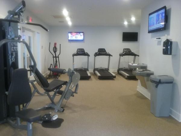 Bella Lago Vista At Clear Lake Club, 718 Executive Center Dr #35, West Palm Beach, Florida 33401, image 1