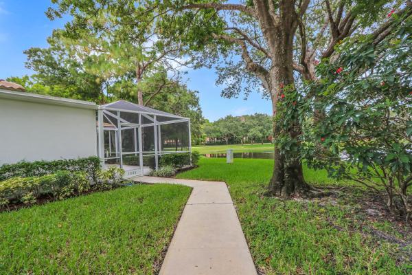 Sun Terrace At The Oaks, 1003 Silverleaf Oak Ct, Palm Beach Gardens, Florida 33410, image 2
