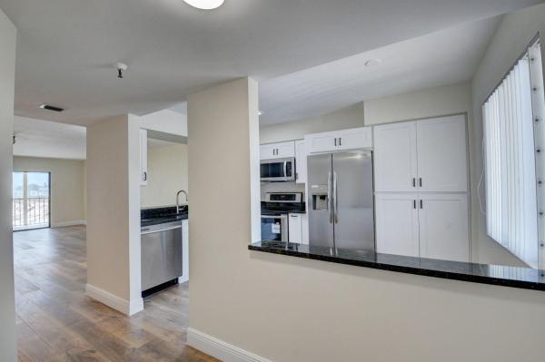 Huntington Lakes 2, 6866 Huntington Ln #303, Delray Beach, Florida 33446, image 2