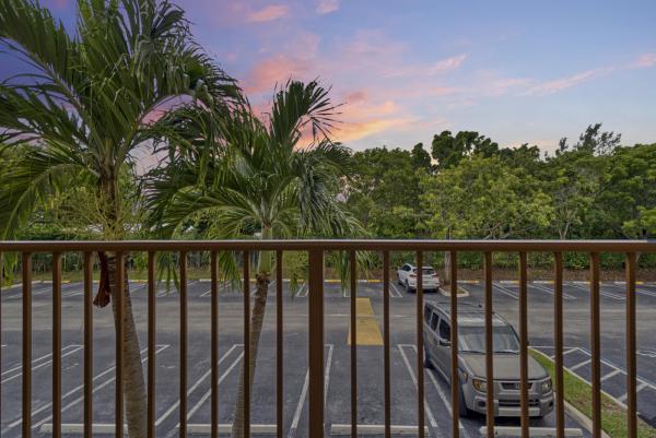 Mirabella Villas, 815 Villa Cir, Boynton Beach, Florida 33435, image 1