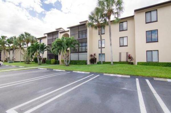 The Charter Club Of Palm Beach, 207 Foxtail Dr #B1, Greenacres, Florida 33415, image 1