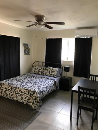 Reid Terrace , 1702 NE 25th St #1-3, Wilton Manors, Florida 33305, image 1