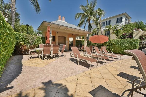 Mallory Square, 319 E Mallory Cir, Delray Beach, Florida 33483, image 2