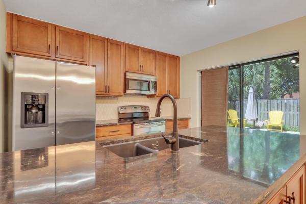 Sandalwood At Boynton Beach, 756 Buttonwood Ln, Boynton Beach, Florida 33436, image 2