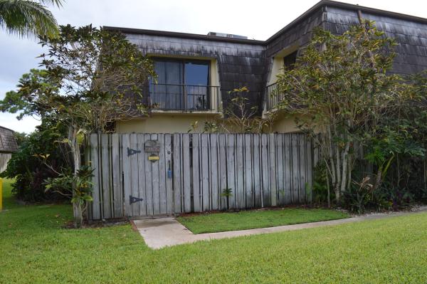 Cherry Lane Townhomes, 4630 Cherry Rd, West Palm Beach, Florida 33417, image 1