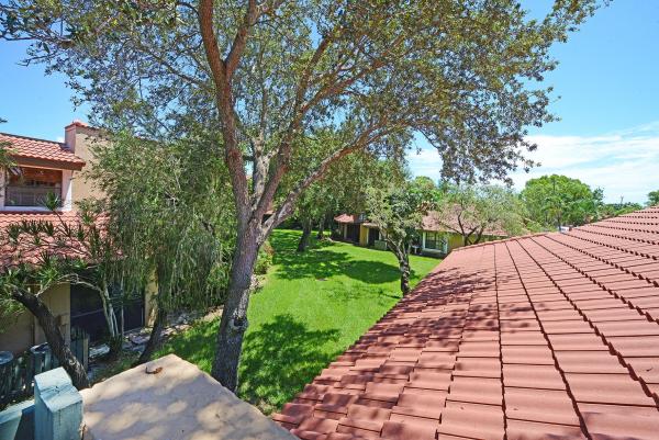 Lakeview Courts At Jacaranda, 9249 W Sunrise Blvd, Plantation, Florida 33322, image 1