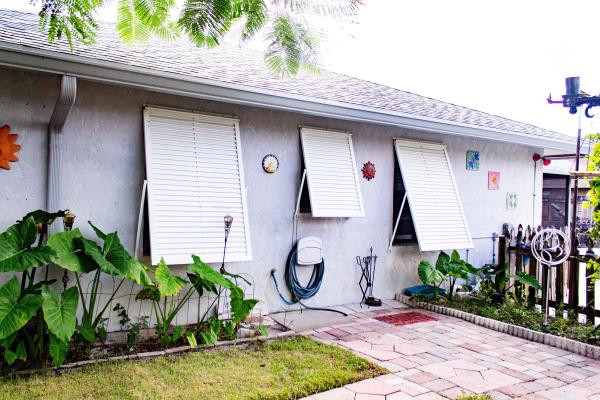 Maddock, 1314 Caribbean Way, Lantana, Florida 33462, image 1