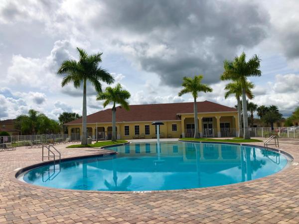 Morningside Palm Breezes Club, 9435 Windrift Cir, Fort Pierce, Florida 34945, image 1