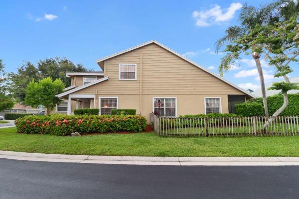 Emerald Forest Of Wellington, 909 Honeytree Ln #B, Wellington, Florida 33414, image 3