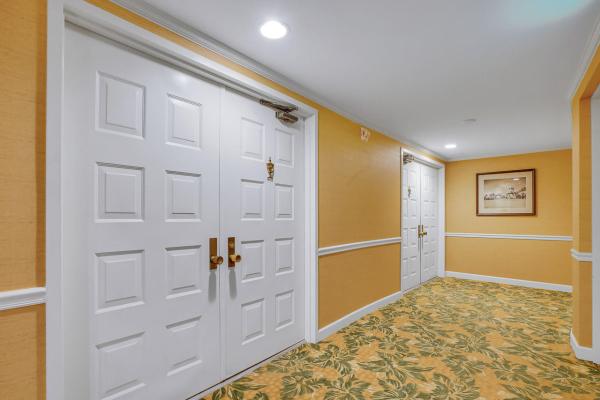 Placido Mar, 5200 N Flagler Dr #205, West Palm Beach, Florida 33407, image 1