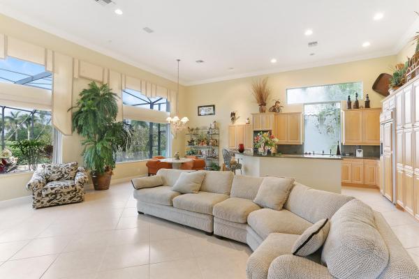 James Court At Wycliffe, 4365 James Estate Ln, Lake Worth, Florida 33449, image 2