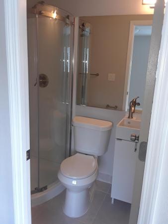 Central Oakland Park, 1041 NE 35th St, Oakland Park, Florida 33334, image 1