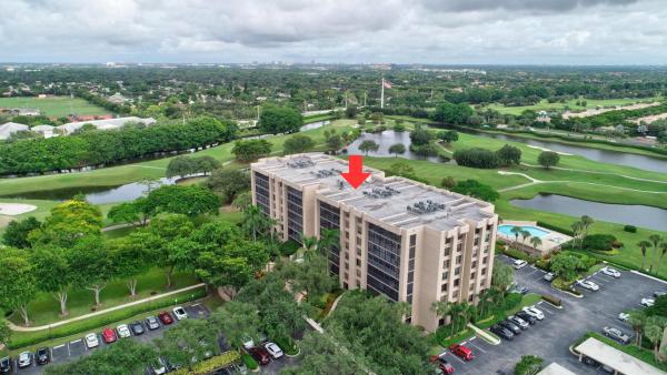 Laurel Oaks At Boca West Country Club, 20100 Boca West Dr #138, Boca Raton, Florida 33434, image 2