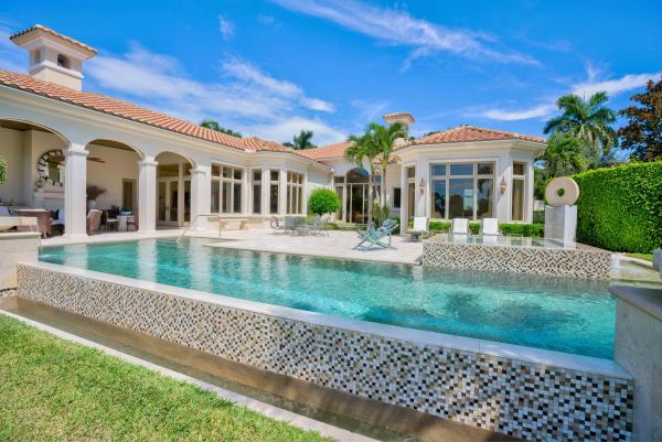 Palacio, 228 Via Palacio, Palm Beach Gardens, Florida 33418, image 1