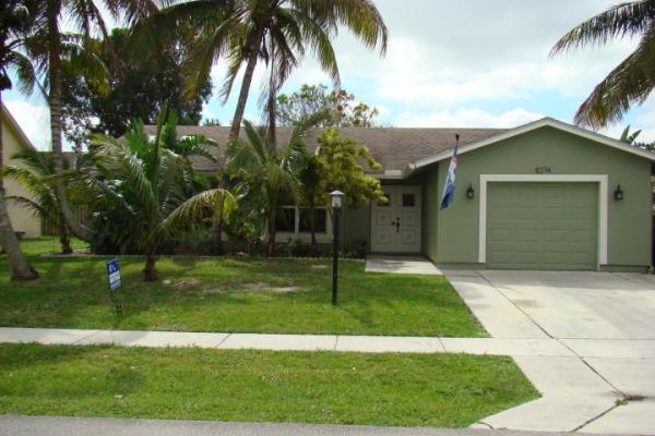 Lakes Of Lantana, 8274 Winnipesaukee Way, Lake Worth, Florida 33467, image 1