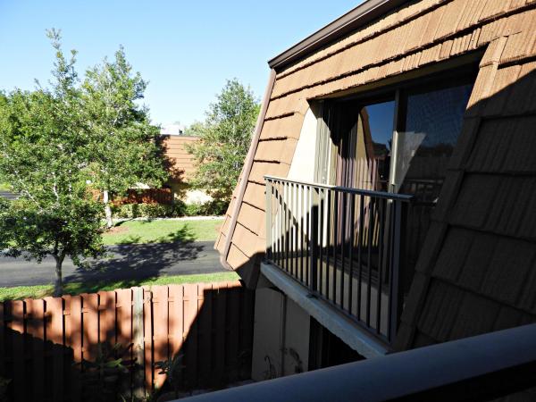 The Pines At Lawnwood, 1440 N Lawnwood Cir #18-B, Fort Pierce, Florida 34950, image 2