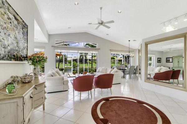 Cambridge At Wycliffe, 4550 Carlton Golf Dr, Lake Worth, Florida 33449, image 3