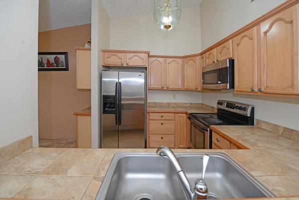 Springdale, 431 Springdale Cir, Palm Springs, Florida 33461, image 1