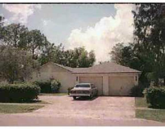 Sugar Pond Manor, 1187 Hyacinth Pl, Wellington, Florida 33414, image 1