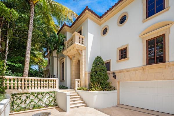 Palazzo Villas Of Palm Beach, 221 Brazilian Ave, Palm Beach, Florida 33480, image 3
