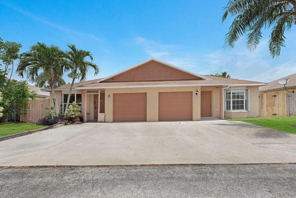 The Courts At Boynton Place, 10426 Boynton Place Cir, Boynton Beach, Florida 33437, image 3