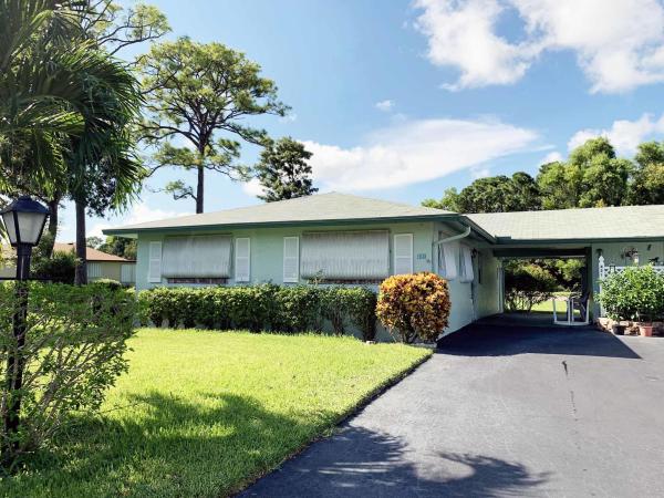 Country Manors, 421 Bluebird Ln, Delray Beach, Florida 33445, image 2