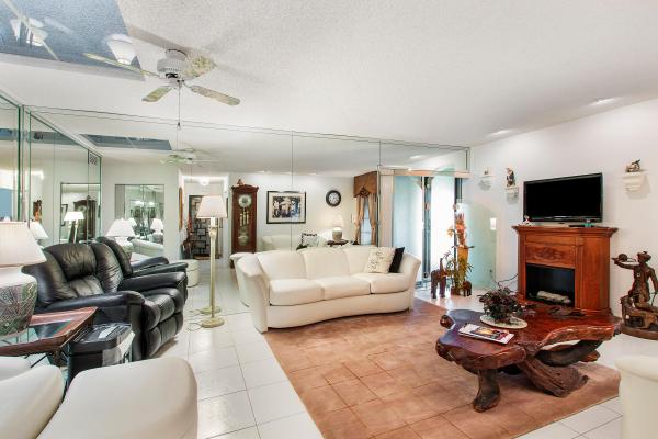 Greenleaf At Whisper Walk, 8757 Echo Ln, Boca Raton, Florida 33496, image 2
