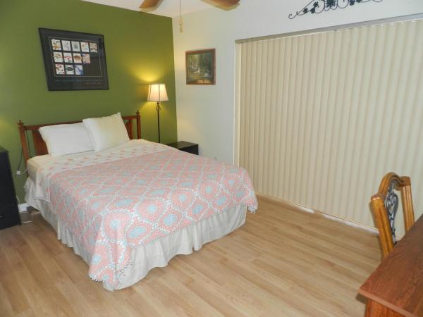 Sun Terrace At Lake Catherine, 2501 Appleton Ct, Palm Beach Gardens, Florida 33403, image 1