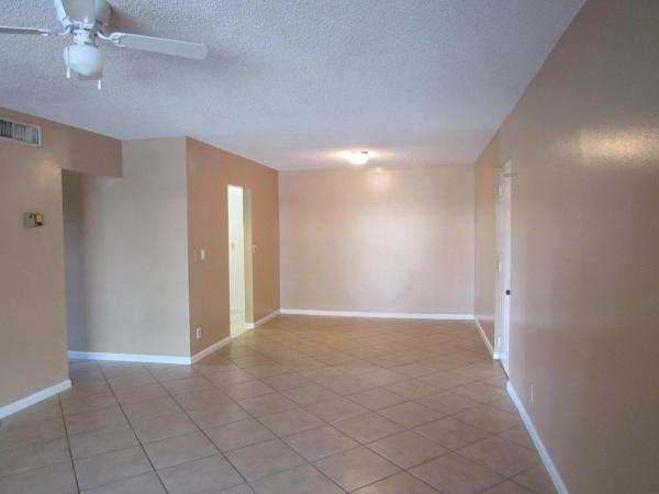 Bent Tree Gardens West, 9930 Pineapple Tree Dr #212, Boynton Beach, Florida 33436, image 2