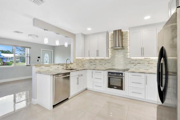 Park Ridge, 5807 Churchill Cir W, West Palm Beach, Florida 33405, image 3