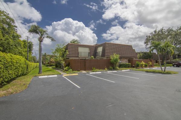 Lago Lucerne, 3885 Carolina Dr, Lake Worth, Florida 33461, image 1