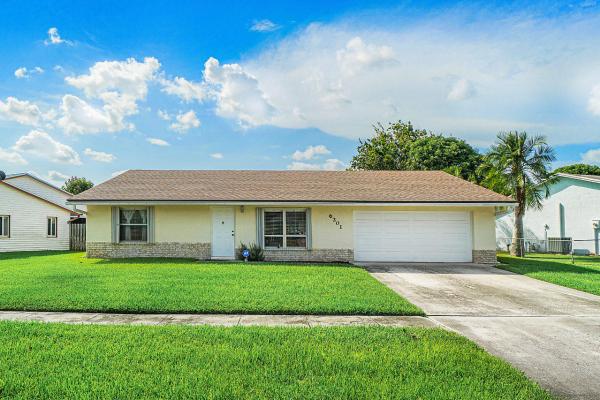 Atlantic Estates, 6201 Plains Dr, Lake Worth, Florida 33463, image 1