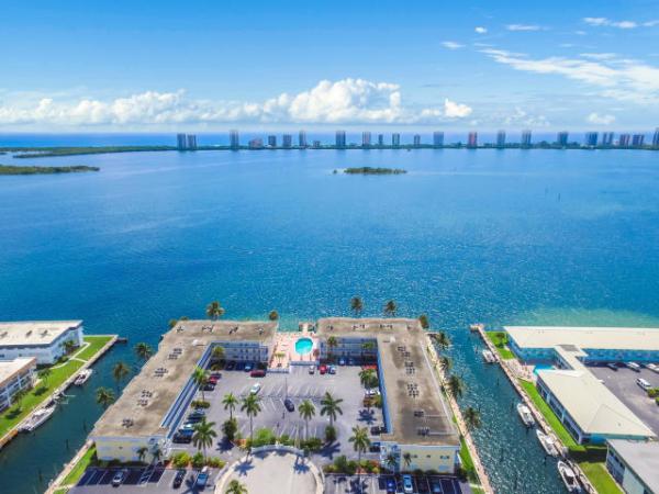 Lake Colony, 100 Doolen Ct #212, North Palm Beach, Florida 33408, image 1