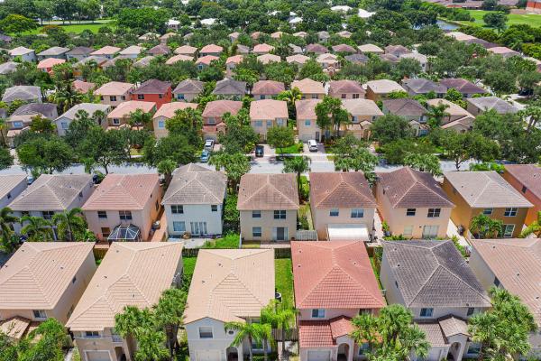 Tahoe At Lakes Of Laguna, 4155 Meade Way, West Palm Beach, Florida 33409, image 2