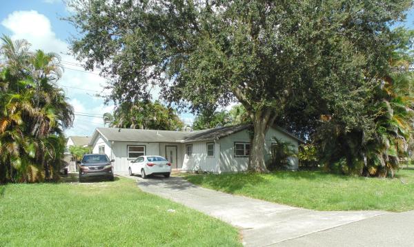 Tropical Country Estates, 9139 Lantern Dr, Lake Worth, Florida 33467, image 1