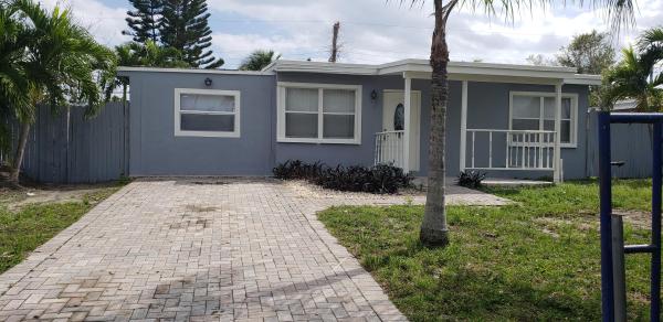 San Castle, 400 Tulip Tree Dr, Lake Worth, Florida 33462, image 1