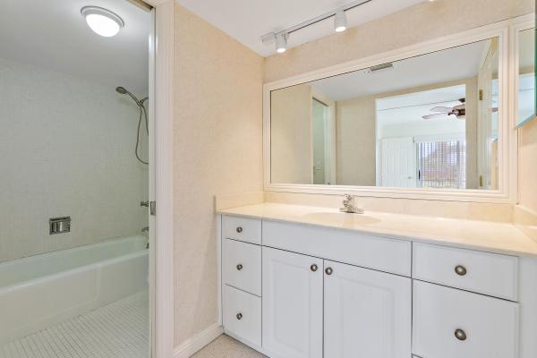 Tamberlane, 5560 Tamberlane Cir #127, Palm Beach Gardens, Florida 33418, image 1