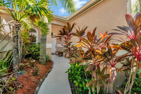 Heather Run, 2102 Mahogany Pl, Palm Beach Gardens, Florida 33418, image 2