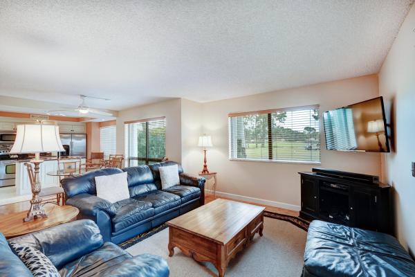 Golf Villas, 460 Brackenwood Ln S, Palm Beach Gardens, Florida 33418, image 1